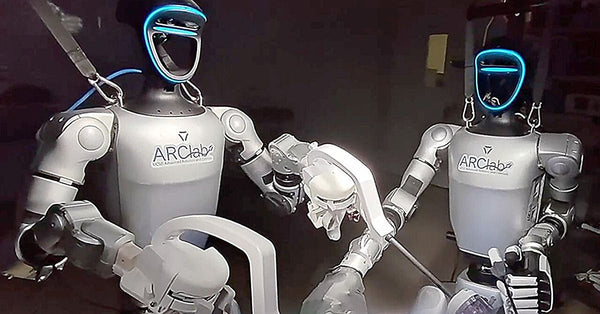 Teleoperated Humanoid Robots Perform Gallbladder Surgery in UCSD Trial